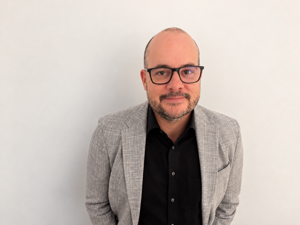Institutsleiter Tom Dickmann
