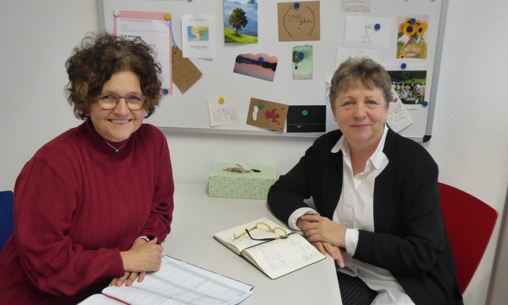 Dr. Anne Widmann und ihre Stellvertreterin Eva Meier-Munding von der Fachschule Sozialpädagogik am Institut für Soziale Berufe (IfSB) Ravensburg sehen Chancen und Risiken im Erprobungsparagrafen des Landes Baden-Württemberg.